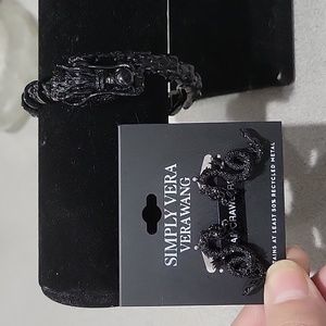 Vera Wang jewelry set